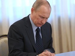 Владимир Путин заключил договор с Узбекистаном