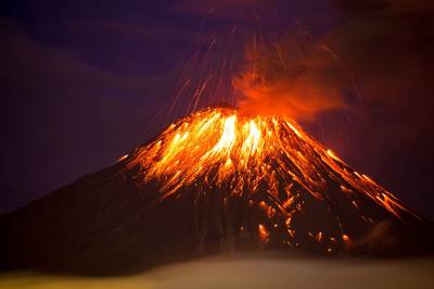 Российские ученые научились слушать дыхание опасного вулкана в Колумбии