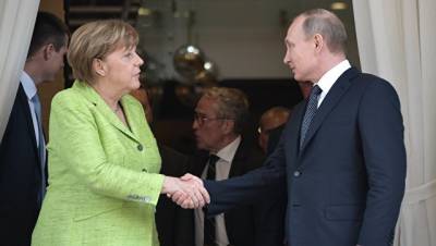 Путин о Меркель: у нас есть разногласия, но и много точек соприкосновения