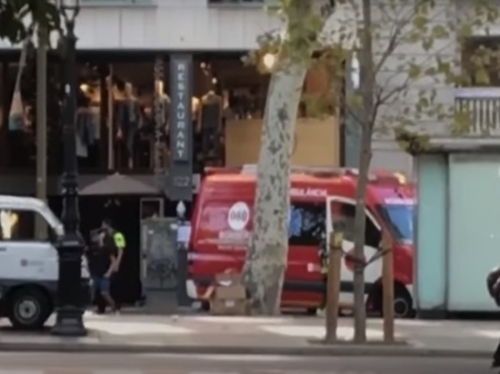 «Там адское месиво»: подробности с места страшного теракта в Барселоне