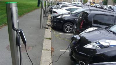 В Норвегии призывают отказываться от электромобилей… Их негде заряжать