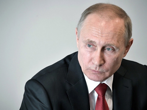 Путин сократил численность ВС России на 293 единицы
