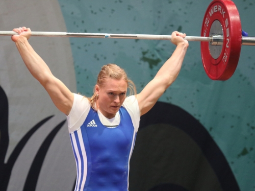 У России появилась первая олимпийская чемпионка по тяжелой атлетике