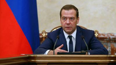 Педагога из Таганрога, пожаловавшегося Медведеву, восстановят в должности