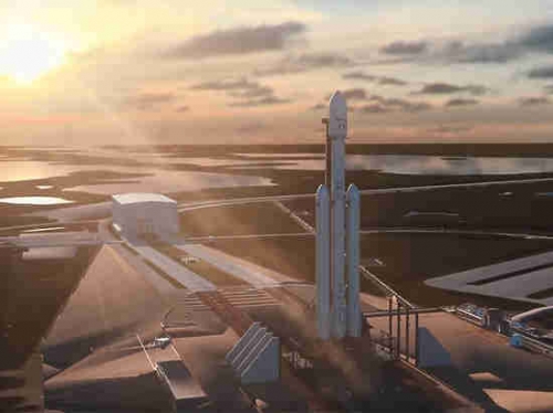 Центральный ускоритель новой ракеты SpaceX Falcon Heavy разбился при посадке