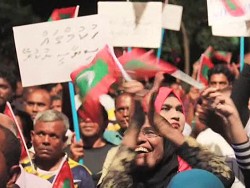 Политический кризис на Мальдивах: режим ЧП и волна арестов