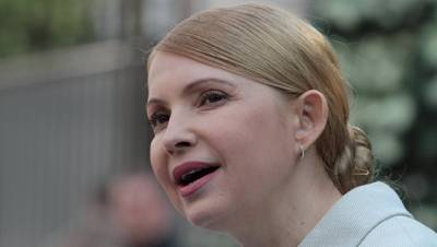 Захарова объяснила фото улыбающейся Тимошенко с послом России в Германии