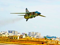 ВВС Сирии громят боевиков ИГИЛ в окрестностях Пальмиры