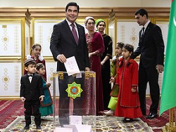 Выборы президента Туркмении: один за всех и все за одного