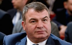 Правительство выдвинуло Сердюкова в совет директоров ОАК