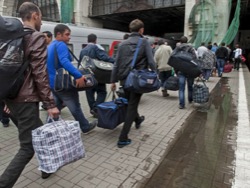 СМИ: россияне разочаровались в Европе и возвращаются домой
