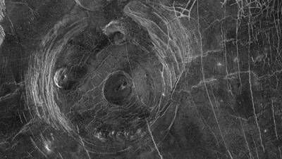 Ученые нашли следы мини континентов на Венере