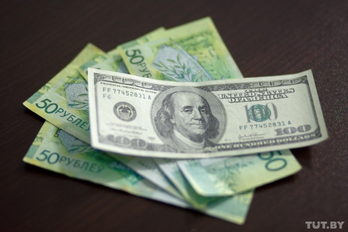 Белорусы стали проедать не только валютные, но и рублевые вклады