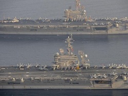 СМИ: Ударная группа ВМС США направилась к Корейскому полуострову