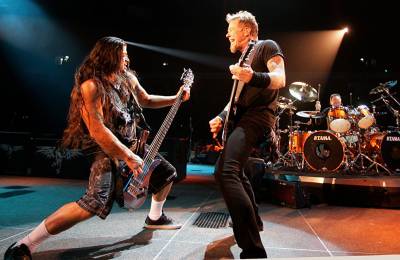 Korn пригласила в тур басистом 12 летнего сына гитариста Metallica