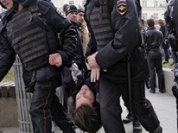 За участие в незаконном митинге в Москве наказали почти 500 человек