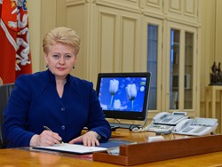 Президент Литвы ждет, что Газпром компенсирует нанесенный потребителям ущерб