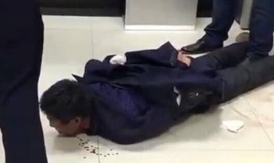 В Китае мужчина ранил ножом 18 прохожих