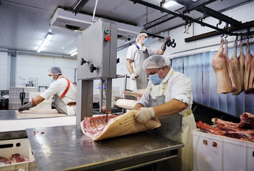 Особенности магазина продуктов Дымов в Красноярске, Полигонная улица, 8А/1 - Янд