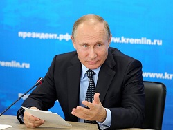 Путина уличили во встречах с мошенниками от ФИФА