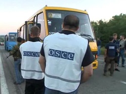В ДНР задержаны вооруженные люди, угрожавшие патрулю ОБСЕ
