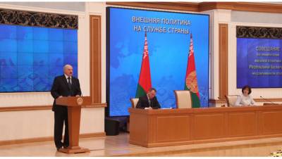 Лукашенко заявил, что Белоруссия должна вгрызаться в европейский рынок
