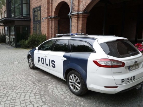 Мужчина в Хельсинки протаранил толпу на автомобиле