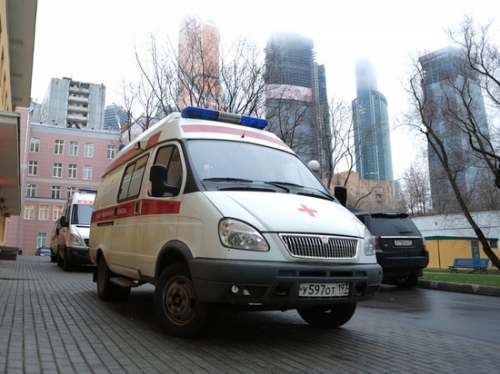 Пьяный москвич попал в больницу после попытки сделать себе обрезание