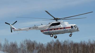 Военные вертолеты сбросили около 400 тонн воды на горящий лес под Ростовом
