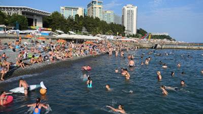 Россияне пожаловались в Общественную палату на грязные пляжи курортов