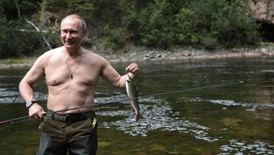 На сайте Кремля опубликовали полную версию видео отдыха Путина в Сибири