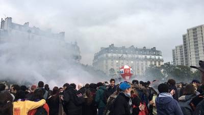 В Париже завершилось шествие противников реформы трудового законодательства
