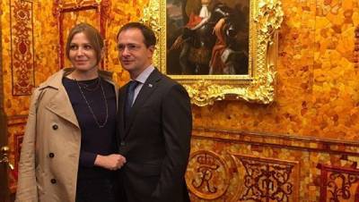 Предшественника Янтарной комнаты покажут в резиденции посла России в Париже