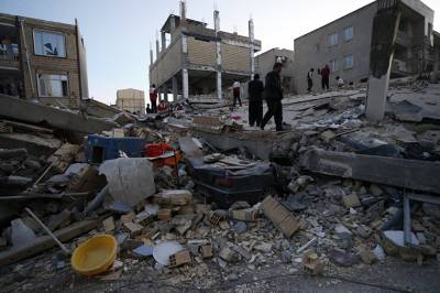 Число жертв землетрясения в Иране возросло до 350, сообщил источник