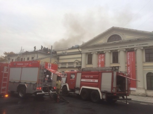 Источник в пожарных службах: Пушкинский музей могли поджечь