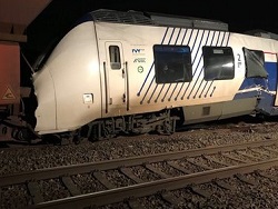 В Германии пассажирский поезд столкнулся с грузовым составом, есть пострадавшие