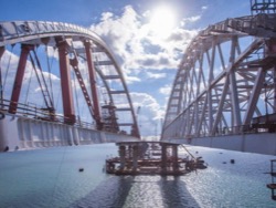 Мост в Крым всё
