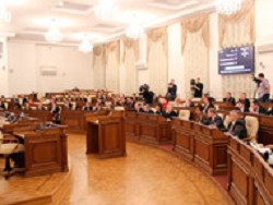 Алтайские депутаты запретили СМИ иноагентам посещать их заседания