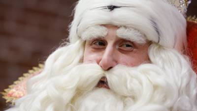 Эксперты советуют Деду Морозу вкладываться в биткоин
