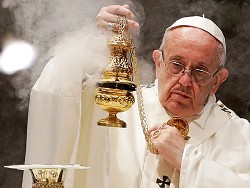 Папа Римский хочет изменить текст молитвы Отче наш