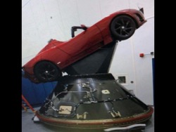 Он не шутил — SpaceX готовится запустить Tesla Roadster на Марс