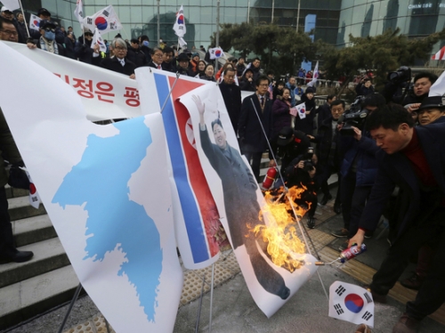 В Южной Корее прошли митинги против совместной Олимпиады с КНДР