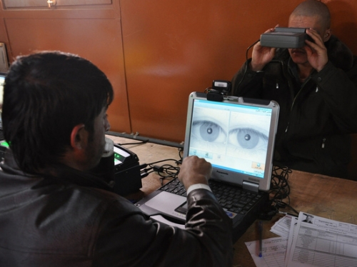 Россиянам начали выдавать кредиты после биометрического сканирования