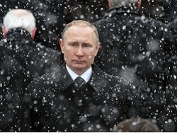 Запад мог бы нанести России сильнейший удар — политолог из РФ о будущем Путина, Крыме