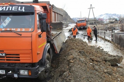 Разрушенные мосты и 500 подтопленных домов: Алтайский край ждет усиления паводка