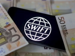 Роснефть и Газпромбанк больше не зависят от SWIFT