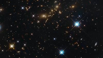 Хаббл сфотографировал один из крупнейших объектов во Вселенной
