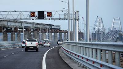 Свыше 100 тысяч автомобилей проехали по Крымскому мосту за неделю
