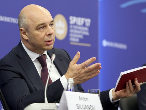 Силуанов признал, что курс рубля стал непредсказуемым