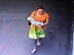 В Краснодаре женщина не смогла положить ребёнка в бэби бокс и оставила у подъезда